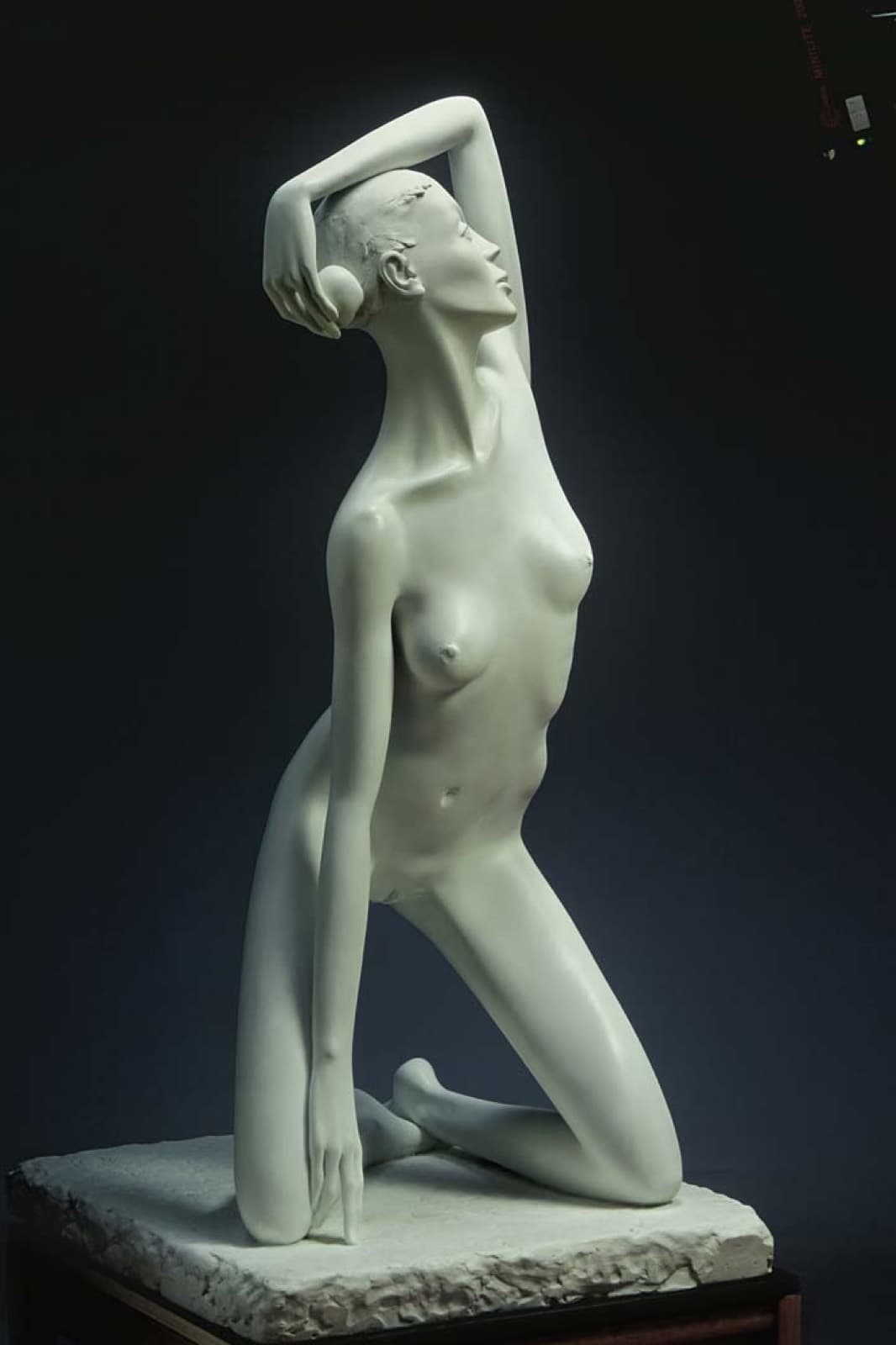 Eva, Milan Kuzica