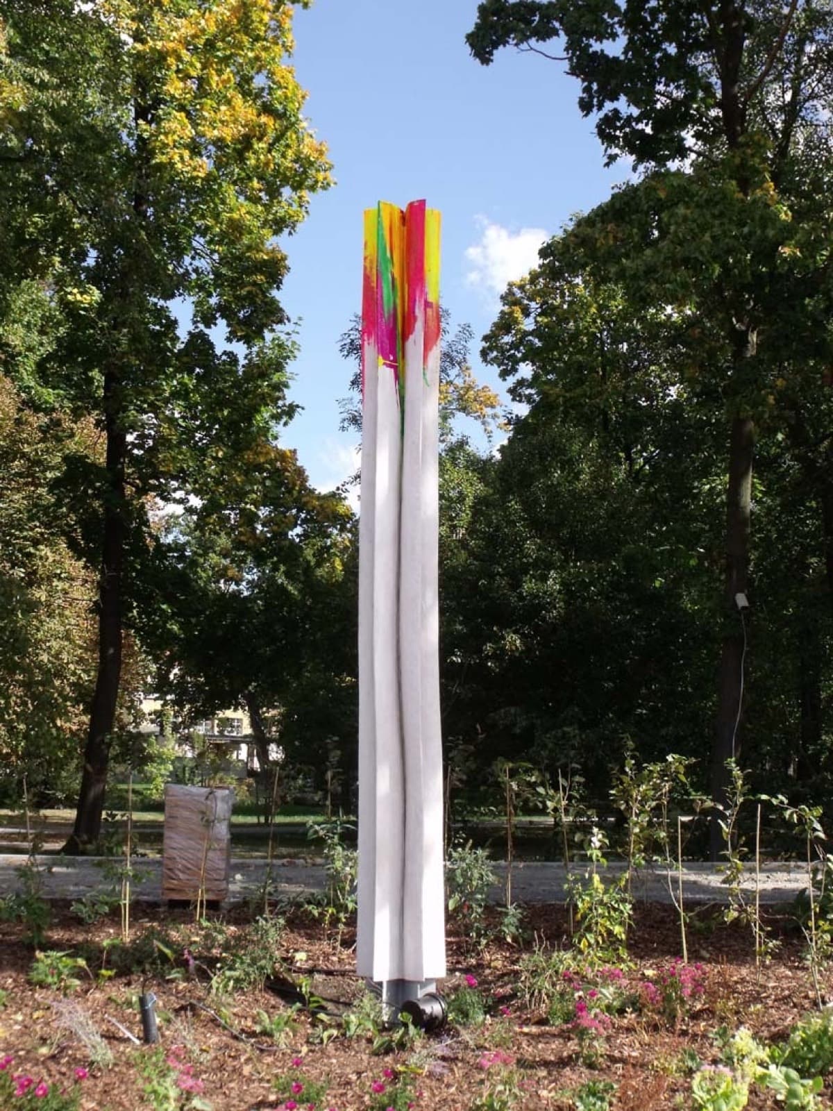 Flores, Milan Kuzica