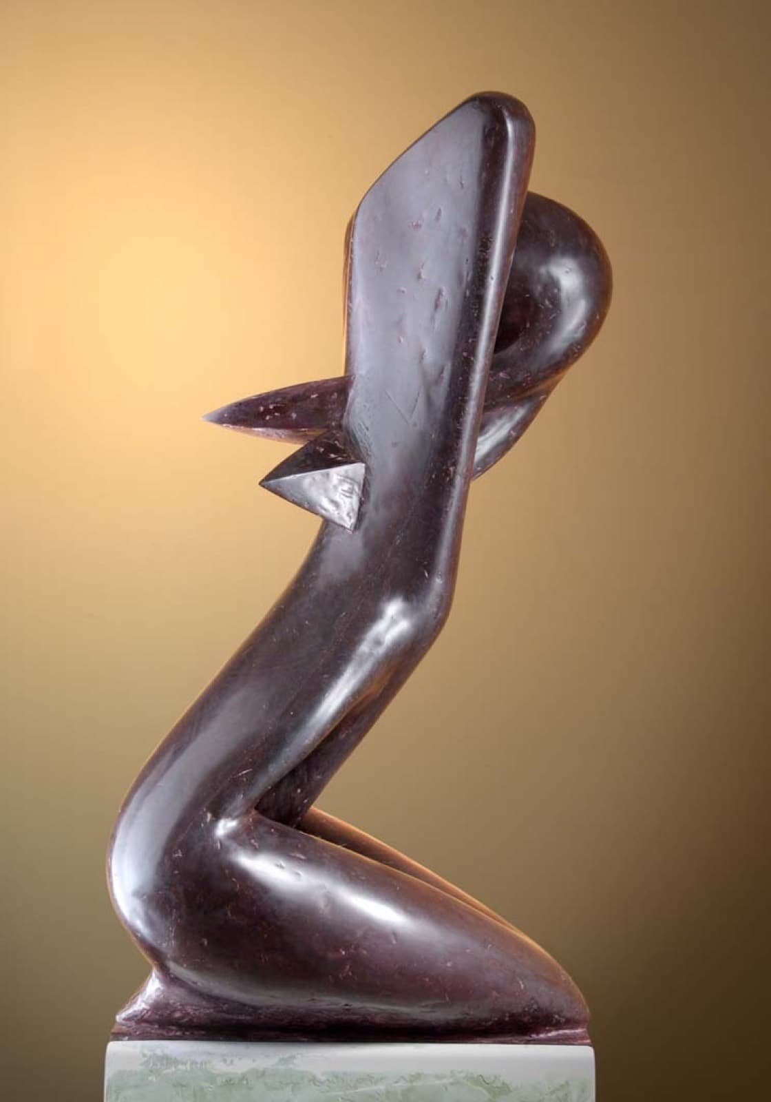 Iron Madam, Milan Kuzica